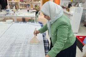Artist Safiya Al-Hashemi’s participation in a group of artistic workshops in traditional drawing and Korean calligraphy during a cultural artistic trip to the Republic of South Korea.